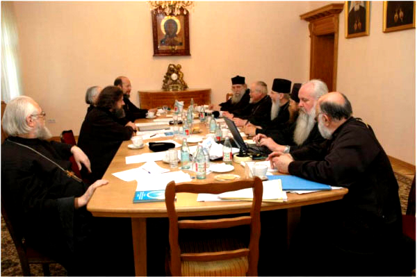 Июнь 2004 г. Первое совместное заседание двух церковных комиссий.